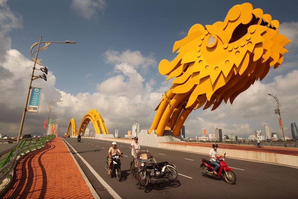 Cầu Rồng Đà Nẵng là cây cầu cố định, không có chức năng quay (Nguồn: Freepik)